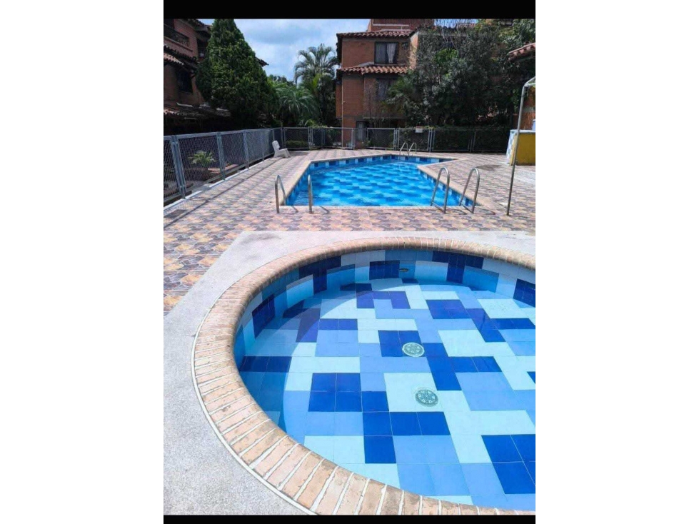Venta casa en conjunto sector Valle del Lili Cali — foto 2