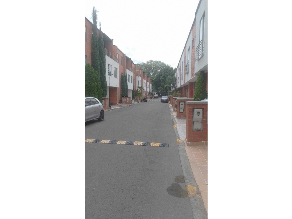 Venta casa en conjunto sector Valle del Lili