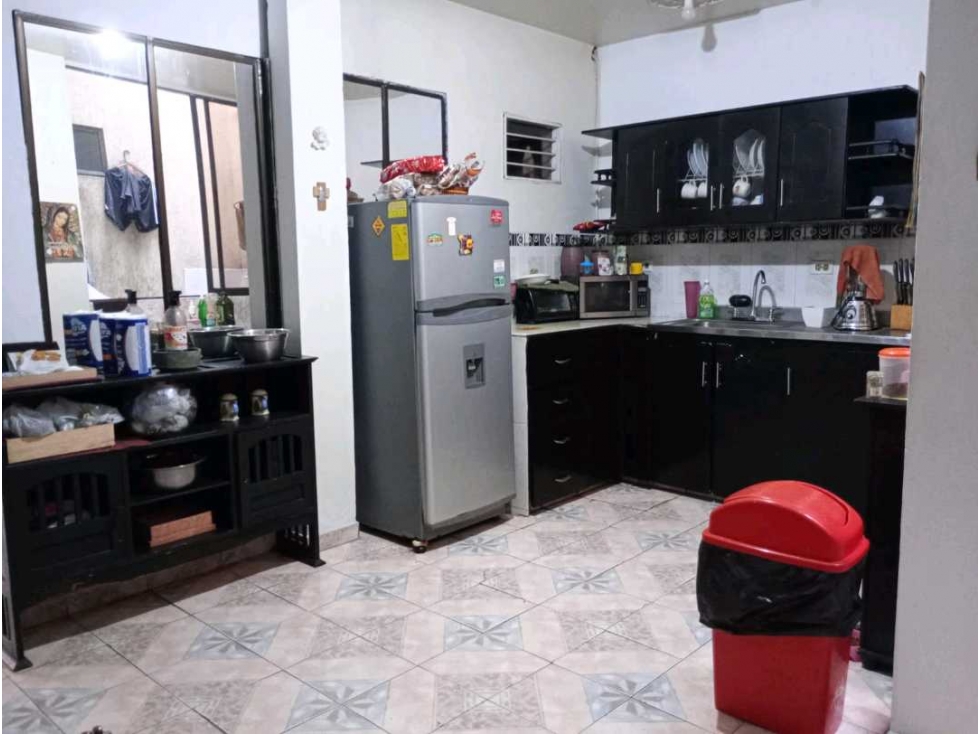 VENTA CASA EN CRISTOBAL COLON SUR DE CALI — foto 3