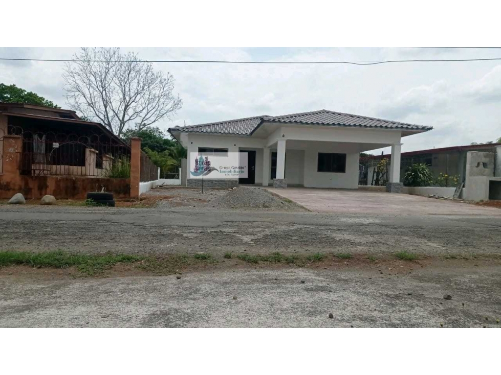VENTA CASA EN DAVID 450 METROS COMPLETAMENTE CERCADA