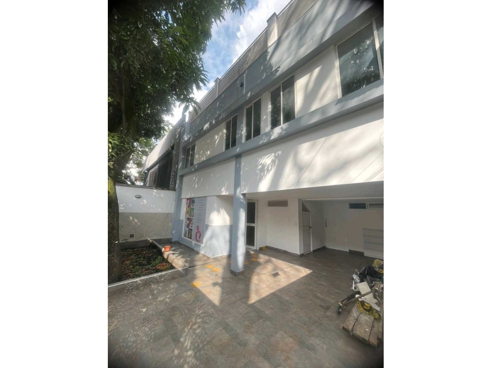 VENTA CASA EN EL BARRIO EUCARÍSTICO SUR DE CALI