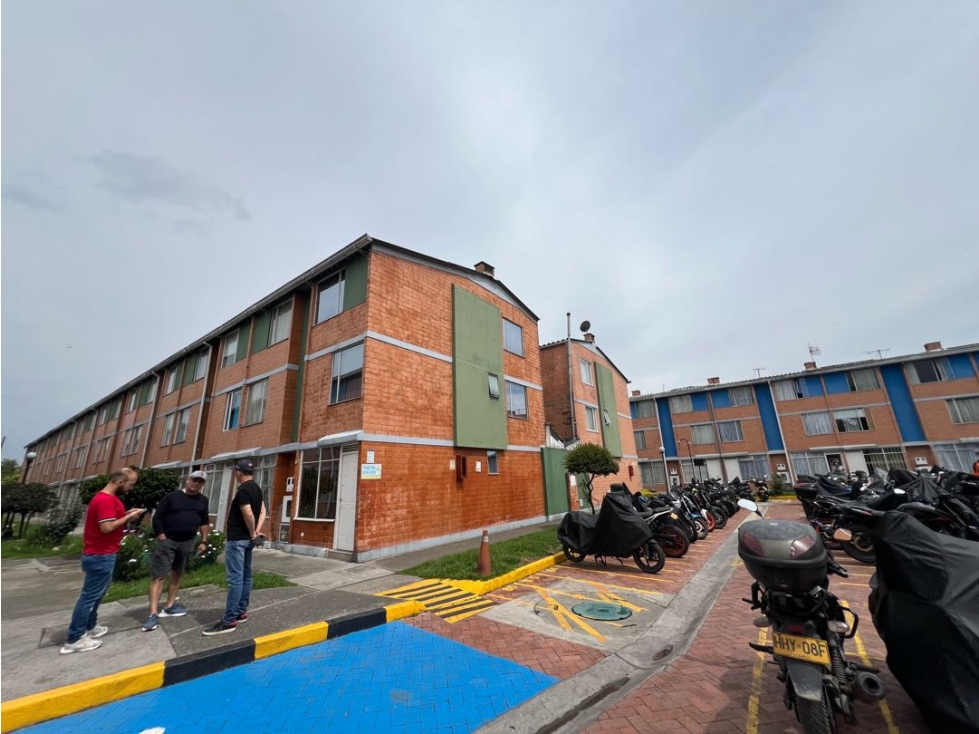 VENTA CASA EN EL TINTAL CONJUNTO CIUDAD TINTAL LOTE 2 MANZANA 6 BOGOTA — foto 3