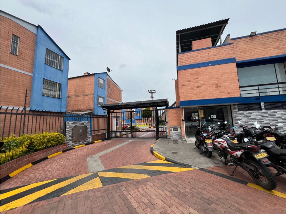 VENTA CASA EN EL TINTAL CONJUNTO CIUDAD TINTAL LOTE 2 MANZANA 6 BOGOTA