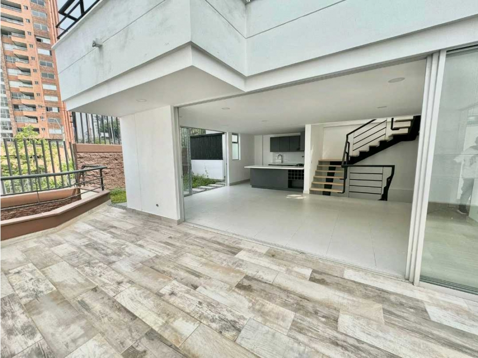 VENTA CASA EN ENVIGADO CERCA COLEGIO MONTESSORI BENEDICTINOS — foto 6