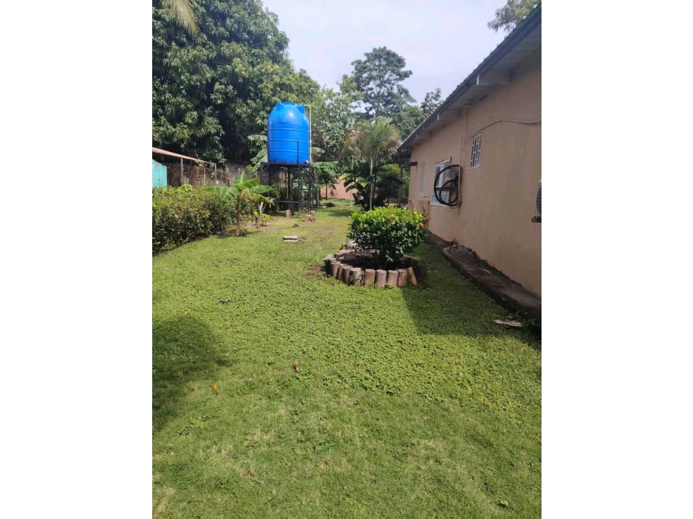 VENTA CASA EN GORGONA CERCA DE LA PLAYA 1200M2 — foto 2