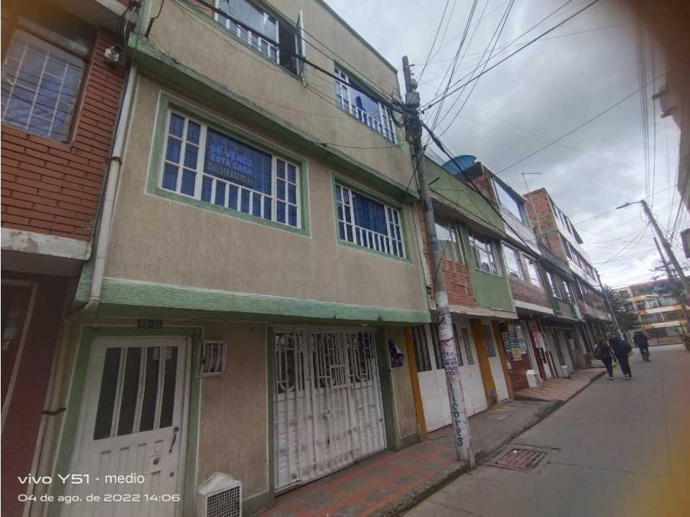 VENTA DE CASA RENTABLE EN KENNEDY BARRIO ALMENAR BOGOTA — foto 4