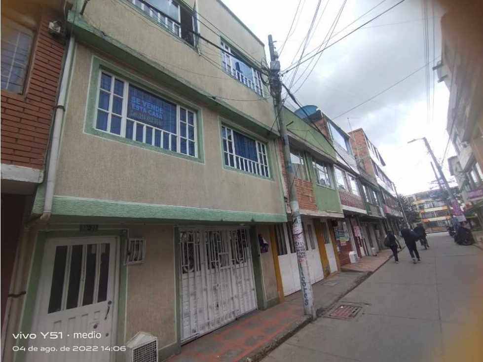 VENTA DE CASA RENTABLE EN KENNEDY BARRIO ALMENAR BOGOTA — foto 2