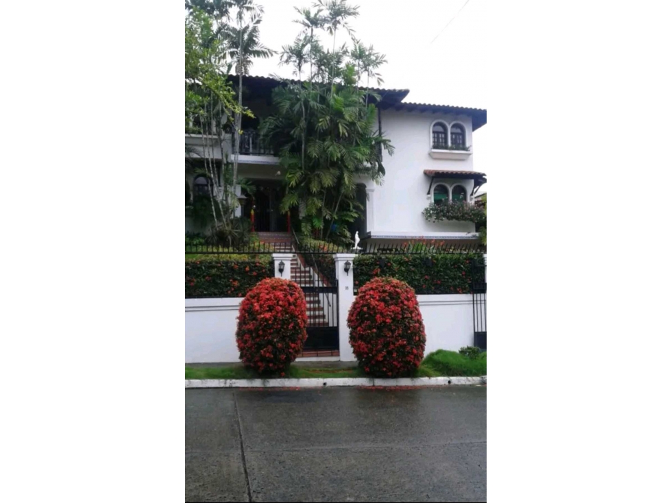 VENTA CASA EN LA ALAMEDA 3 PISOS