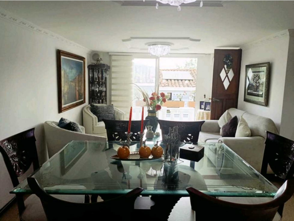 VENTA CASA EN LA LOMA DE LOS BERNAL - MEDELLIN — foto 3