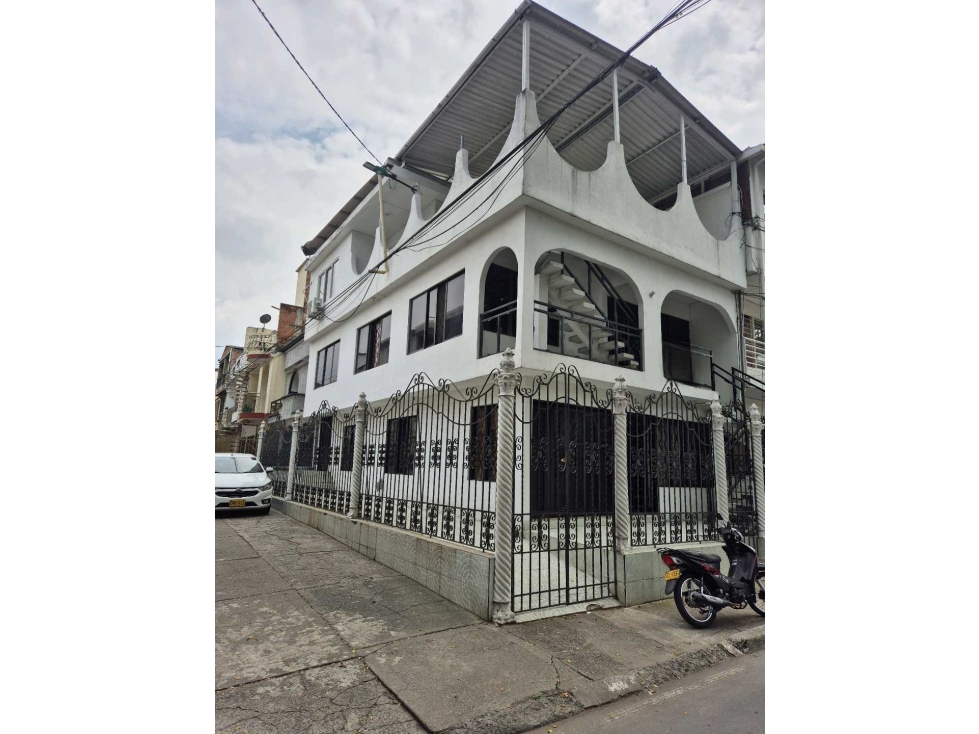 VENTA CASA EN LA NUEVA BASE ESQUINERA VEHÍCULAR 3 PISOS INDEPENDIENTES — foto 3
