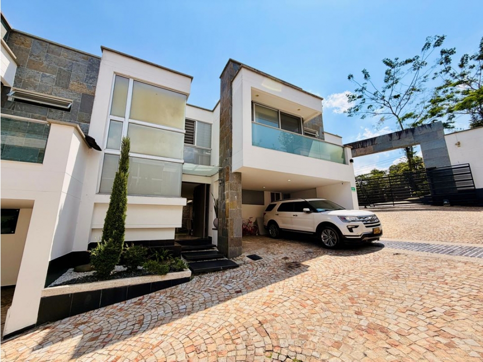 VENTA CASA EN LAGOS DEL CACIQUE BUCARAMANGA LUXXE