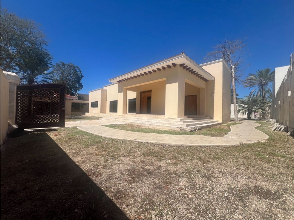 Venta casa en Montebello de 1 piso en Mérida