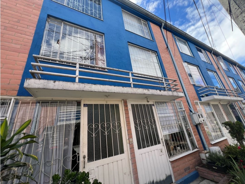VENDO CASA EN NUEVA CASTILLA CONJUNTO CASTILLA OCCIDENTAL BOGOTA