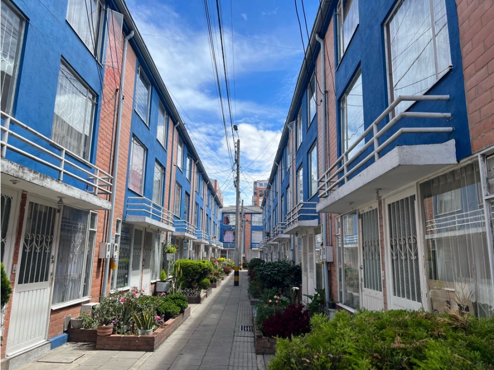 VENDO CASA EN NUEVA CASTILLA CONJUNTO CASTILLA OCCIDENTAL BOGOTA — foto 4