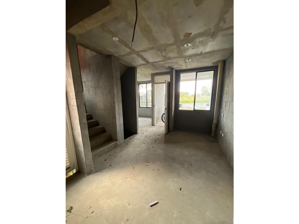 Venta casa en obra gris en alfaguara