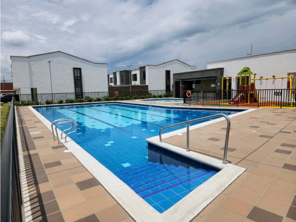 VENTA CASA 2 PISO CONJUNTO TRENTO PARQUE NATURA ALFAGUARA JAMUNDI (JH) — foto 2