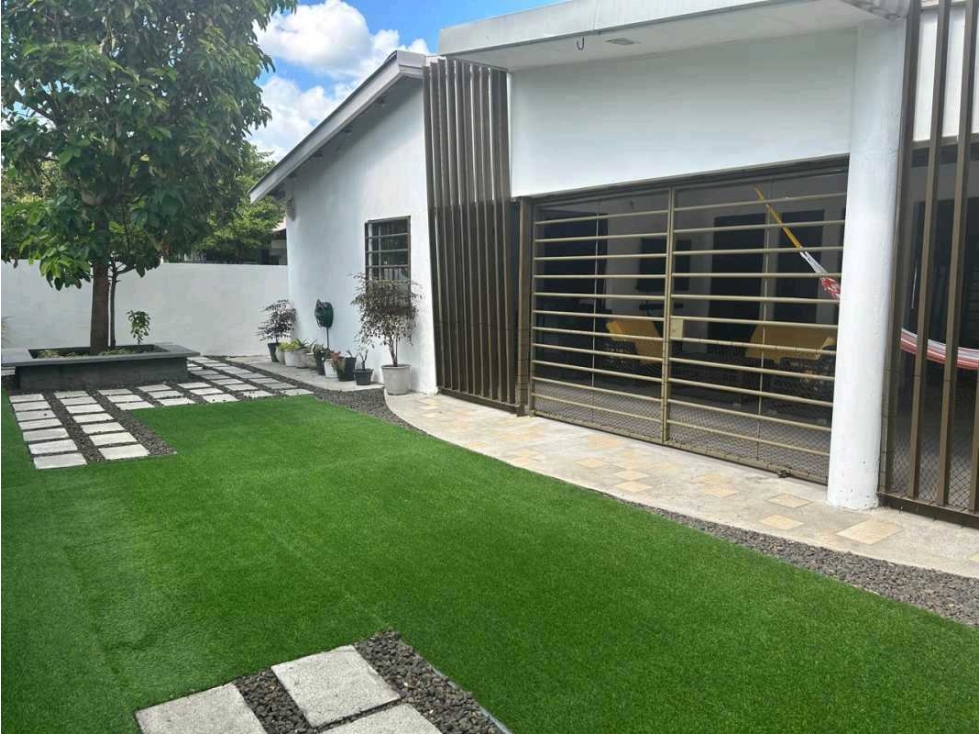 VENTA CASA EN PARQUE LEFEVRE PRECIO DE OPORTUNIDAD 448M2 TERRENO JP - 5