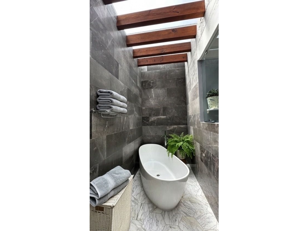 VENTA CASA EN PEDREGAL 2 - 4