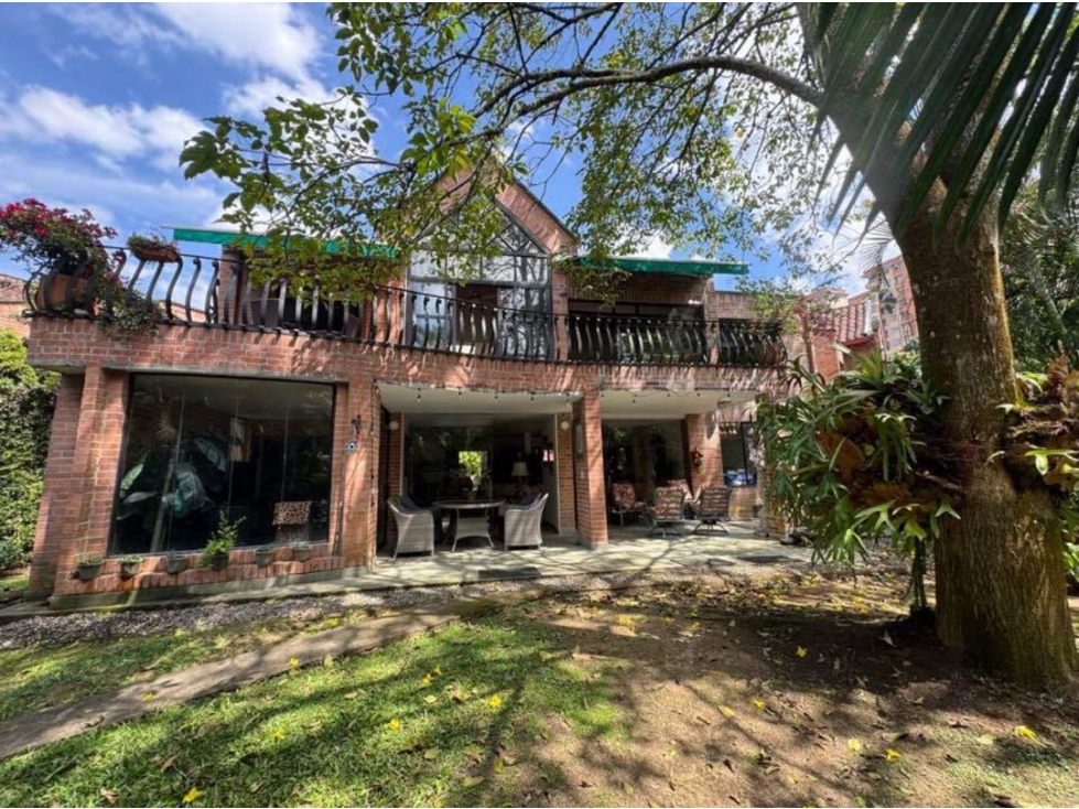 Venta casa en Poblado sector la Abadía