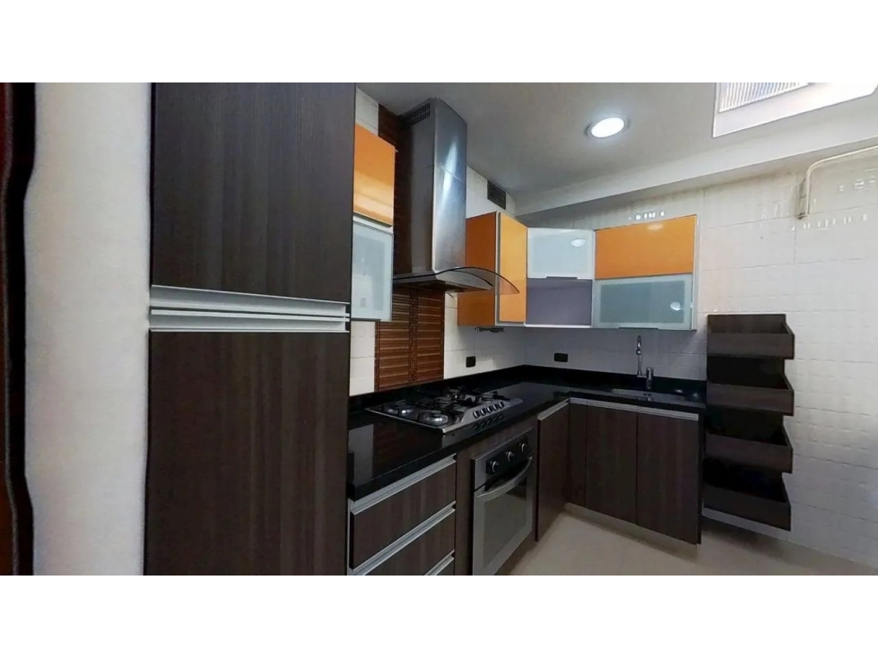 Venta Casa en Portales del Norte, Suba, Bogotá · con parqueadero — foto 4