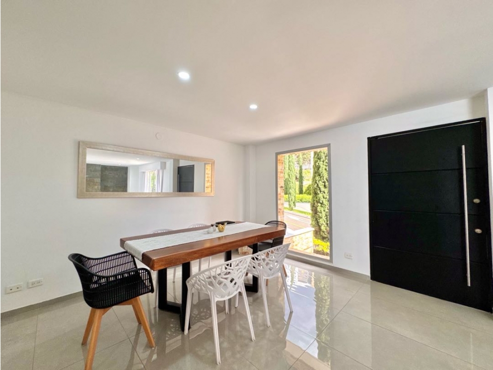 Venta hermosa casa en Sabaneta sector Aves María — foto 3