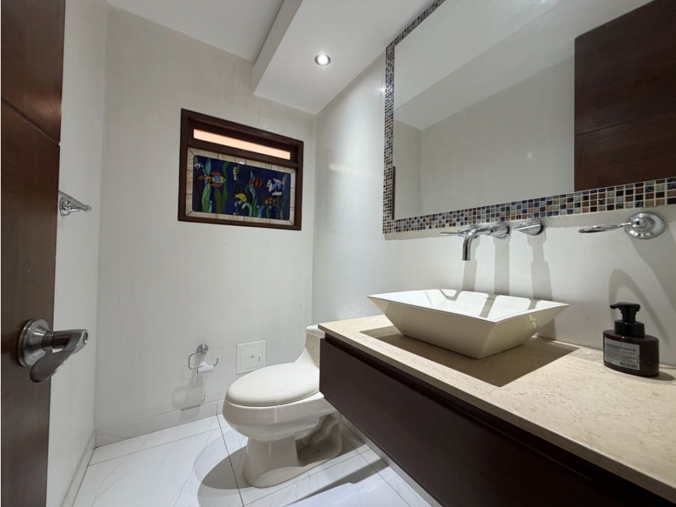 VENTA | CASA EN SAN JOSE DE BAVARIA 550 m | 5 Alcobas + Estudio — foto 4
