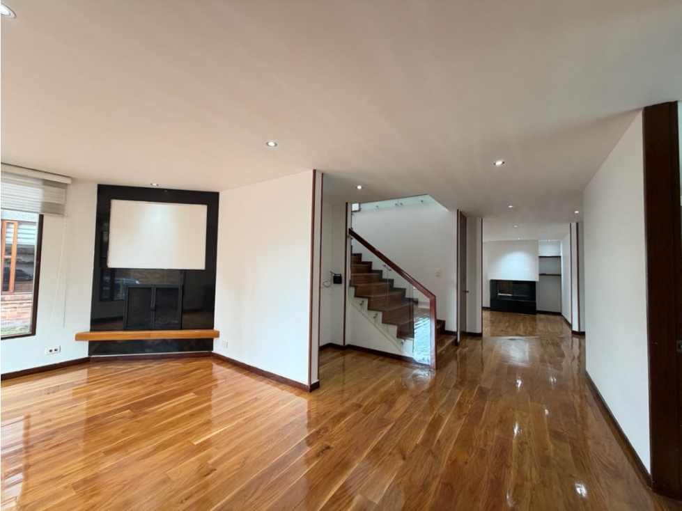 VENTA | CASA EN SAN JOSE DE BAVARIA 550 m | 5 Alcobas + Estudio — foto 5