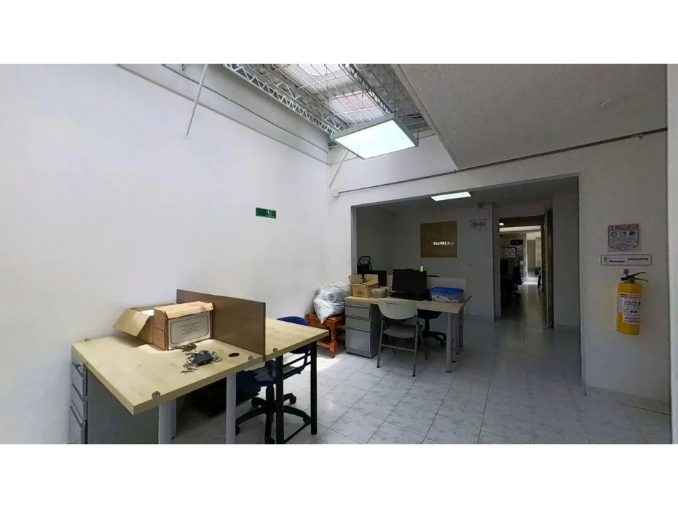 Venta Casa en San Nicolás, Suba, Bogotá · con parqueadero