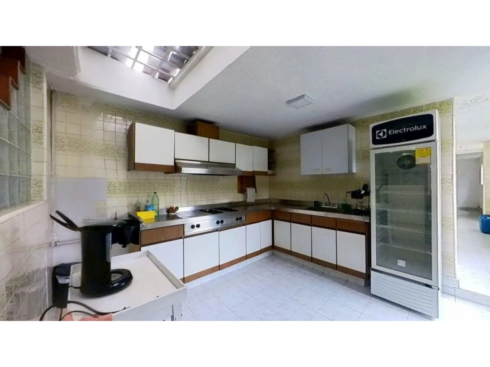 Venta Casa en San Nicolás, Suba, Bogotá · con parqueadero — foto 3