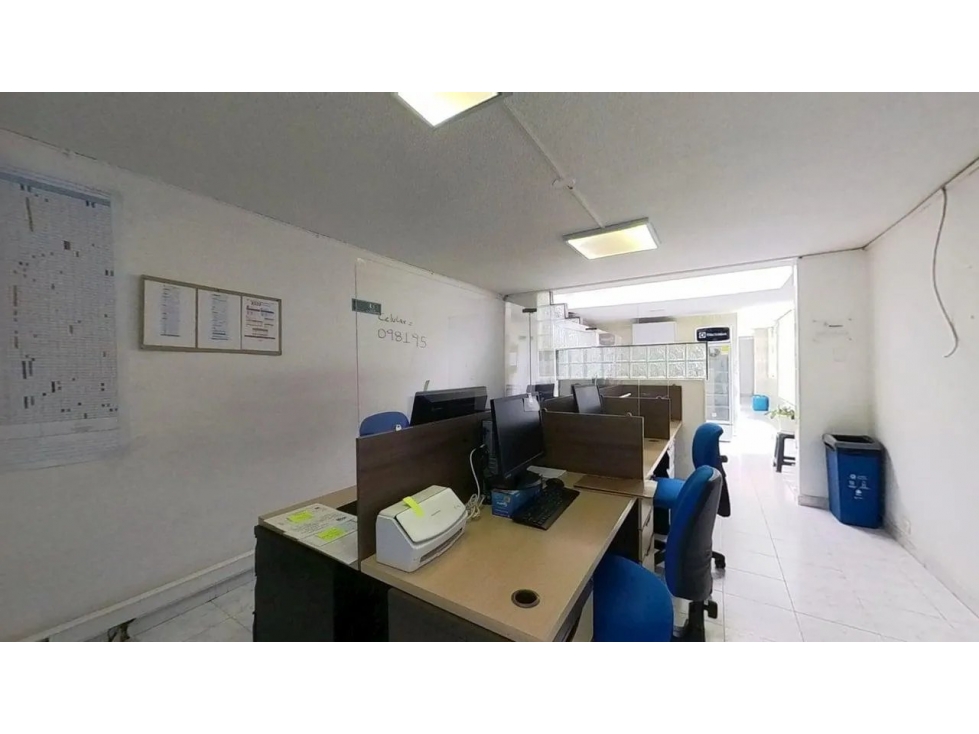 Venta Casa en San Nicolás, Suba, Bogotá · con parqueadero — foto 5