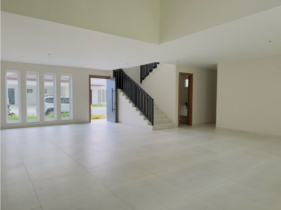 VENTA DE CASA EN SANTA MARIA RESIDENCIAL DE THE WOODS 399m2 JP — foto 3