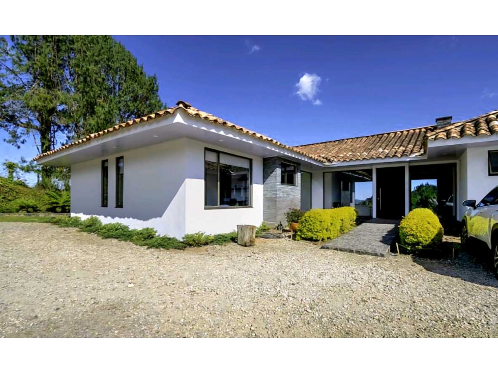 Venta casa en un solo nivel alto del escobero (independiente)