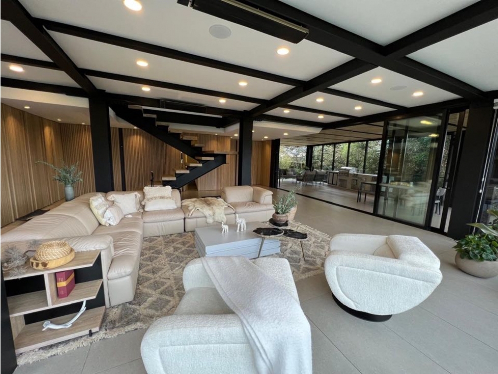 Venta casa en variante las palmas de 641 mts construidos / 2540mt lote — foto 2