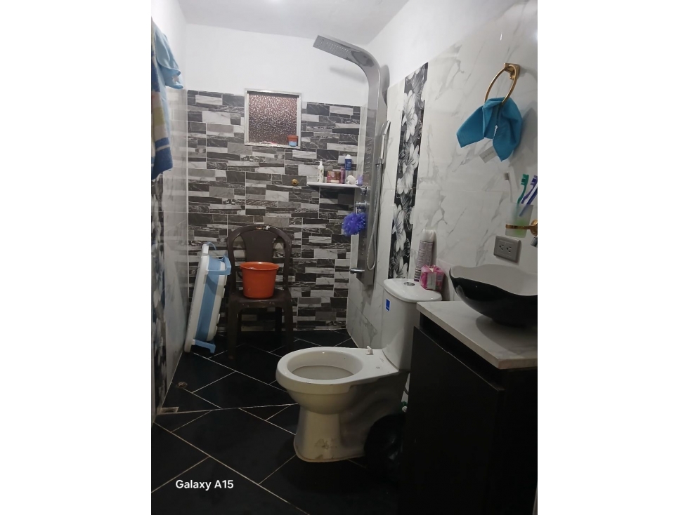 Venta CASA en VENECIA- 2do y 3r piso
Con precio de OPORTUNIDAD - 5