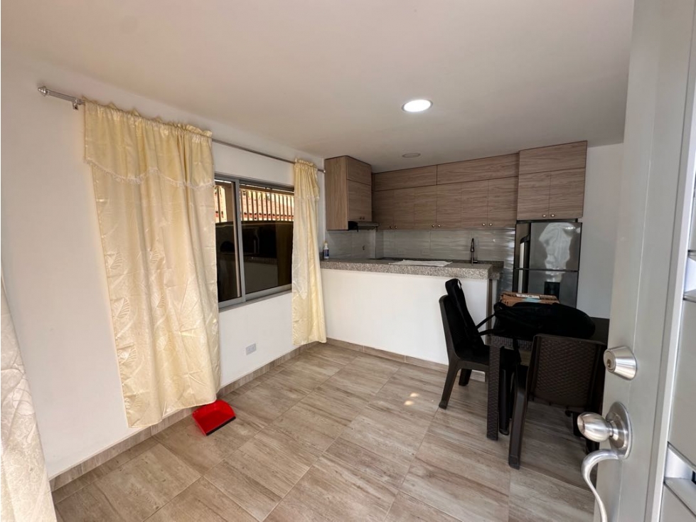 VENTA CASA EN VILLA TOLEDO BIFAMILIAR TRES NIVELES SANTA MARTA JA — foto 4