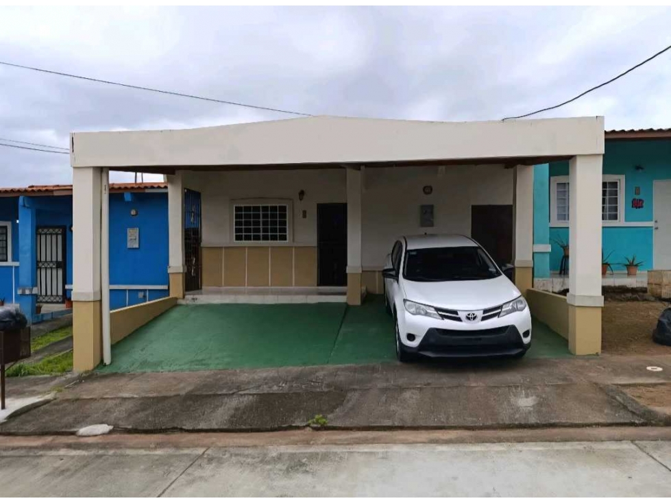 VENTA CASA EN VILLAS DE LAGO EMPERADOR