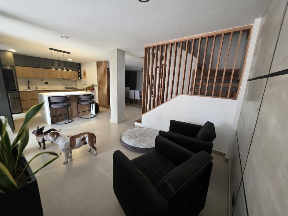 VENTA CASA ENVIGADO ABADIA REMODELADA 50 MILLONES POR ABAJO DEL AVALUO — foto 5