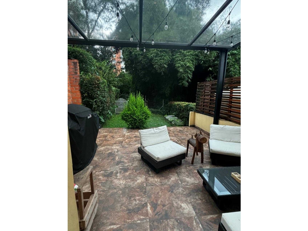 VENTA CASA ENVIGADO CERCA COLEGIO BENEDICTINOS CUMBRE SALLE.Y EIA - 1