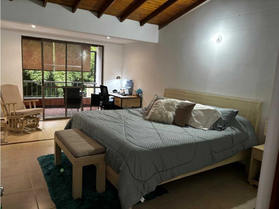 VENTA CASA ENVIGADO CERCA COLEGIO BENEDICTINOS CUMBRE SALLE.Y EIA - 4