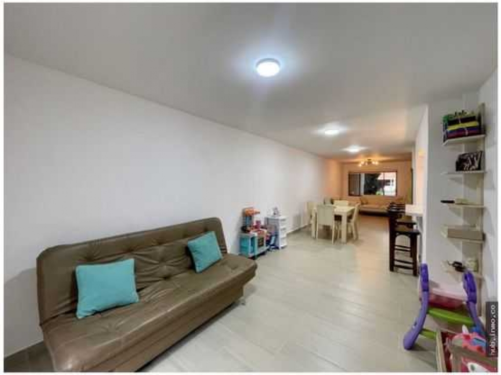 Venta Casa Envigado Cumbres 204m2 — foto 2