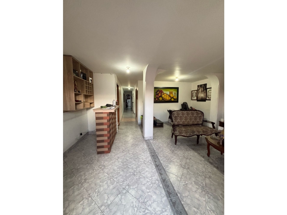 Venta Casa Envigado independiente en segundo piso 5 habitaciones patio — foto 4