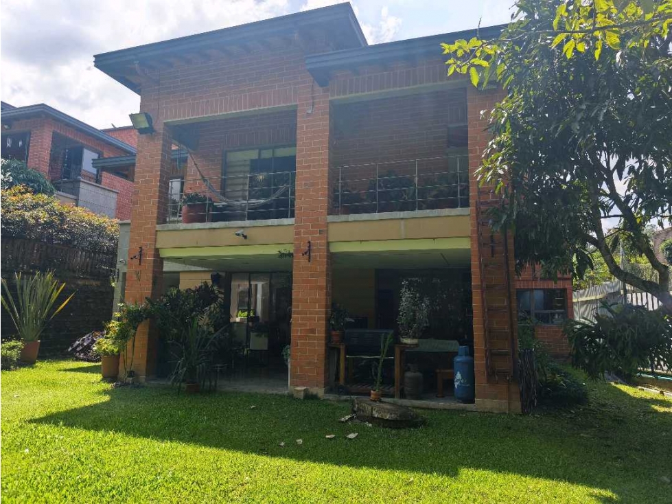 Venta Casa Envigado sector la Intermedia.