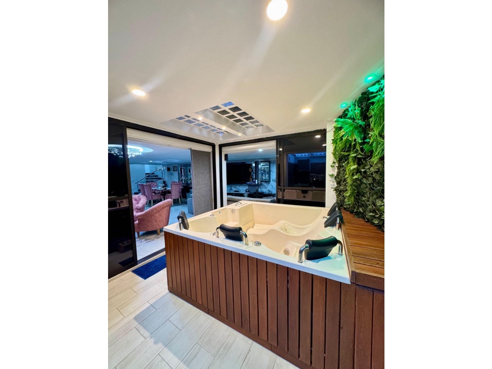 Venta casa envigado sector Loma la Sebastiana