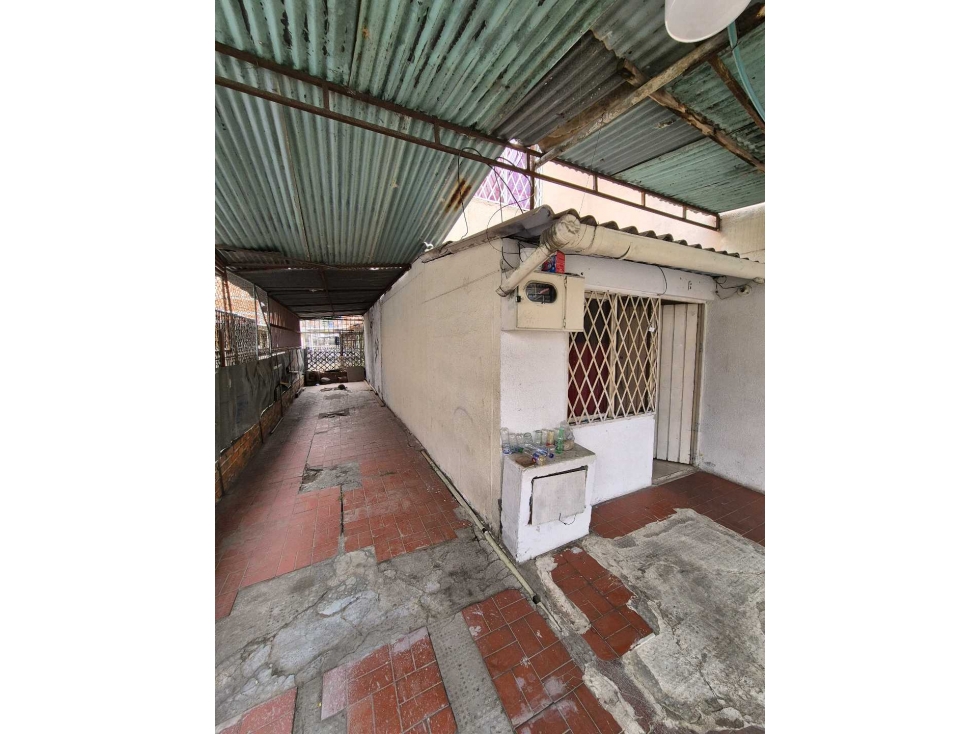 VENTA CASA ESQUINERA 2 PISOS UNIFAMILIAR - PUERTAS DEL SOL ETAPA 1 — foto 4