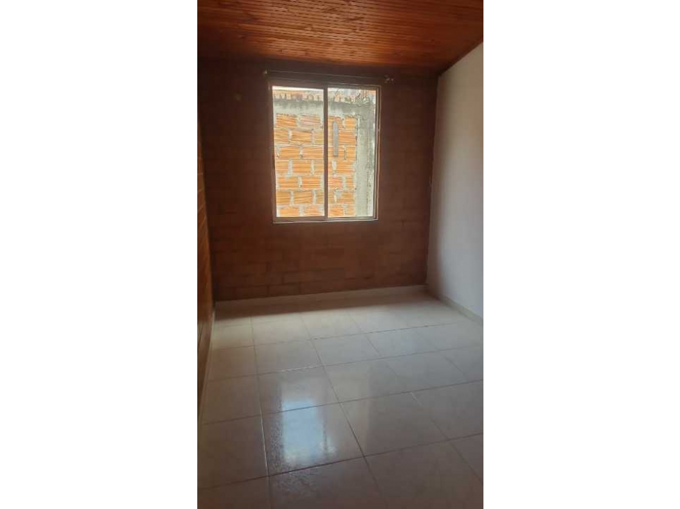 VENTA CASA ESQUINERA 3 NIVELES UNIFAMILIAR CIUDAD DEL CAMPO CANDELARIA - 4