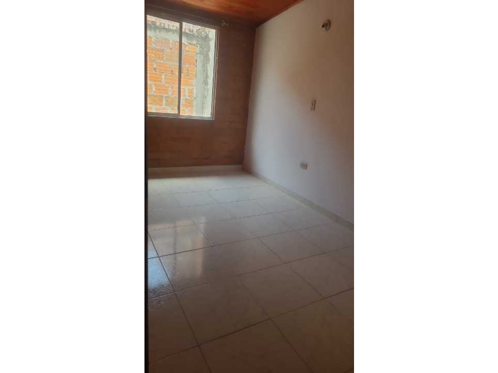 VENTA CASA ESQUINERA 3 NIVELES UNIFAMILIAR CIUDAD DEL CAMPO CANDELARIA - 6