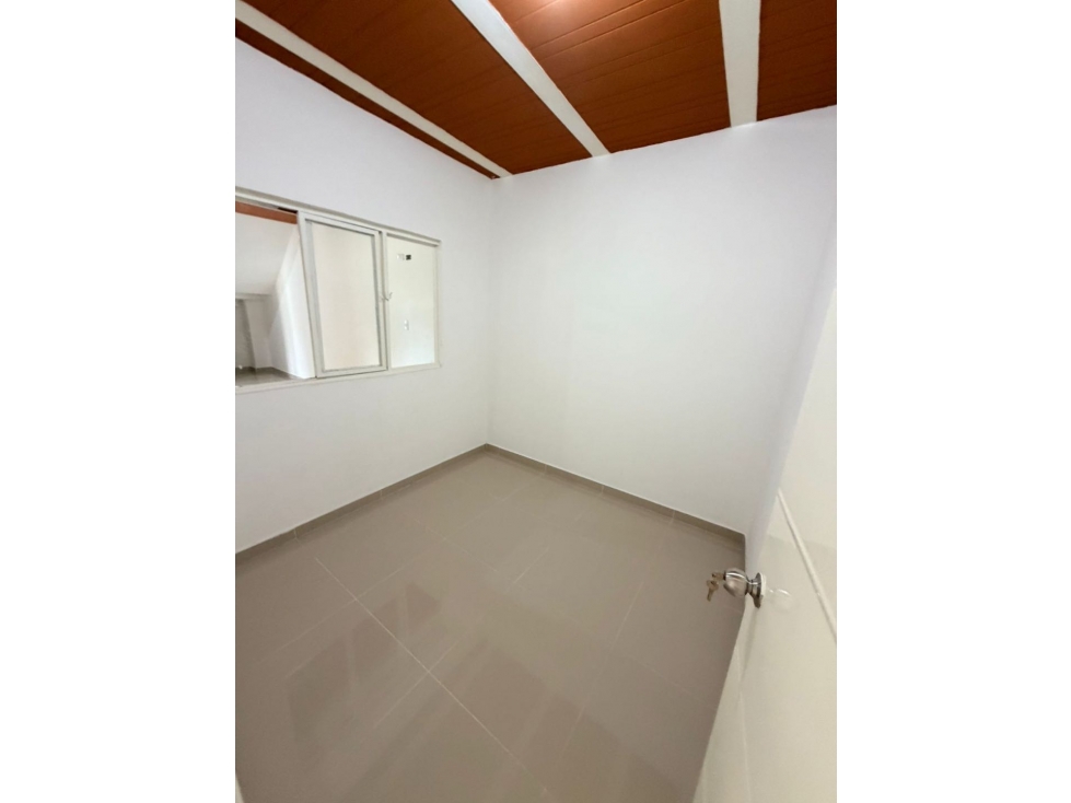 Venta casa esquinera Barrio Gaitán Nororiente Cali Bifamiliar (VT) — foto 5