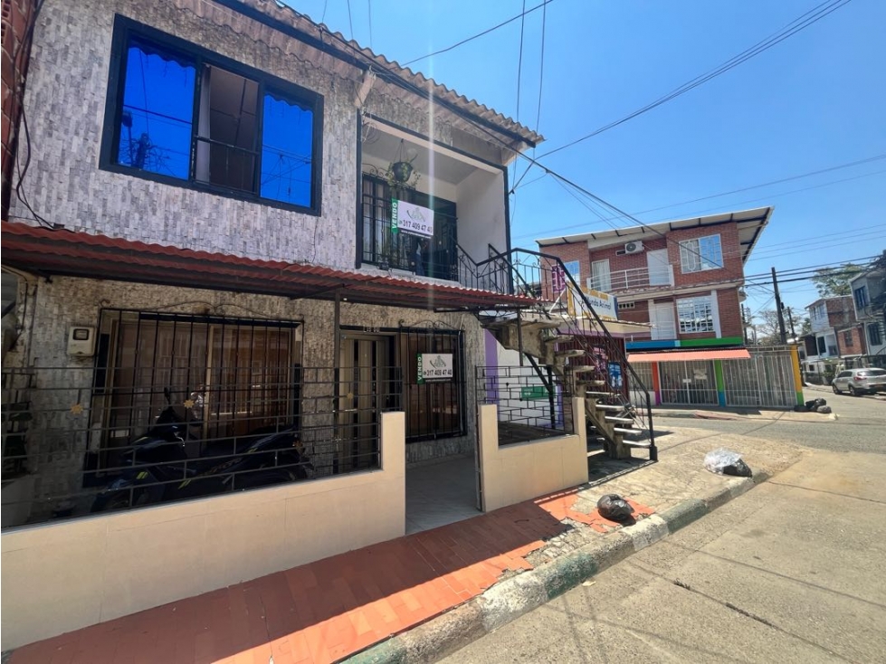 VENTA CASA ESQUINERA CON LOCAL COMERCIAL