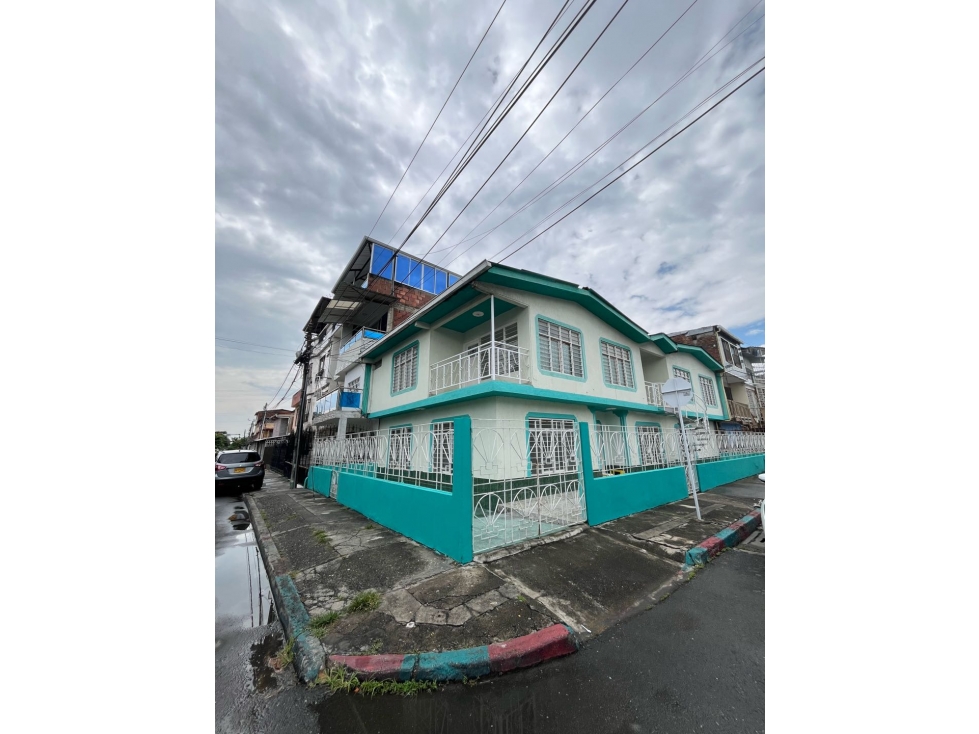 Venta Casa Esquinera con RENTA en Barrio Santafe Oriente Cali (GH)