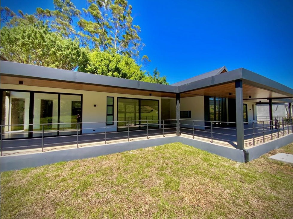 Venta Casa Estrenar Parcelacion 8 minutos de Llanogrande - 2